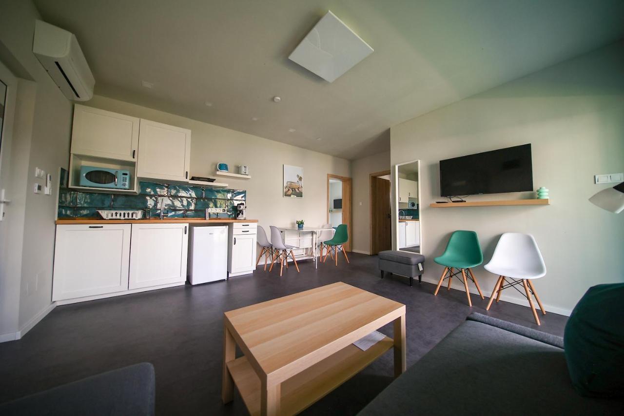 Hori Homes Apartman Siofok Luaran gambar