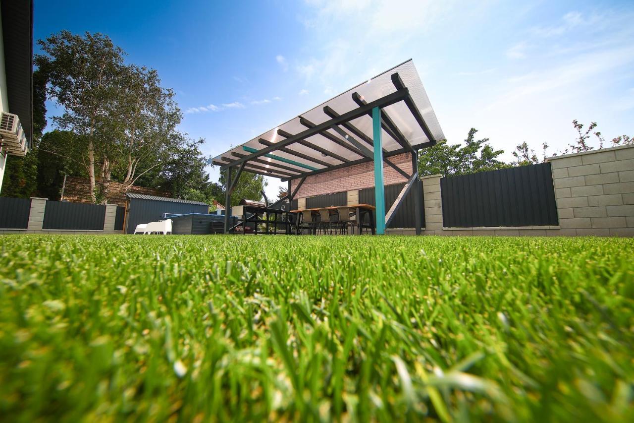 Hori Homes Apartman Siofok Luaran gambar