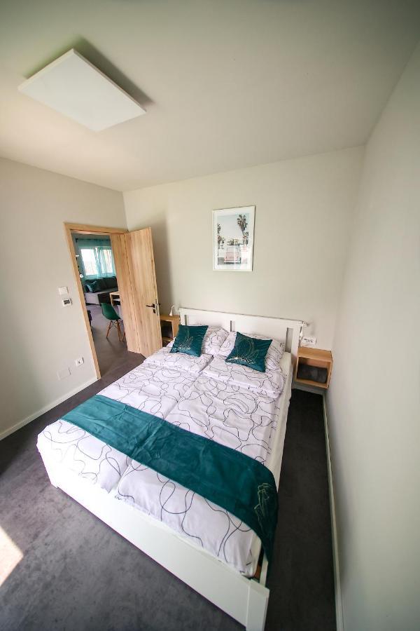 Hori Homes Apartman Siofok Luaran gambar