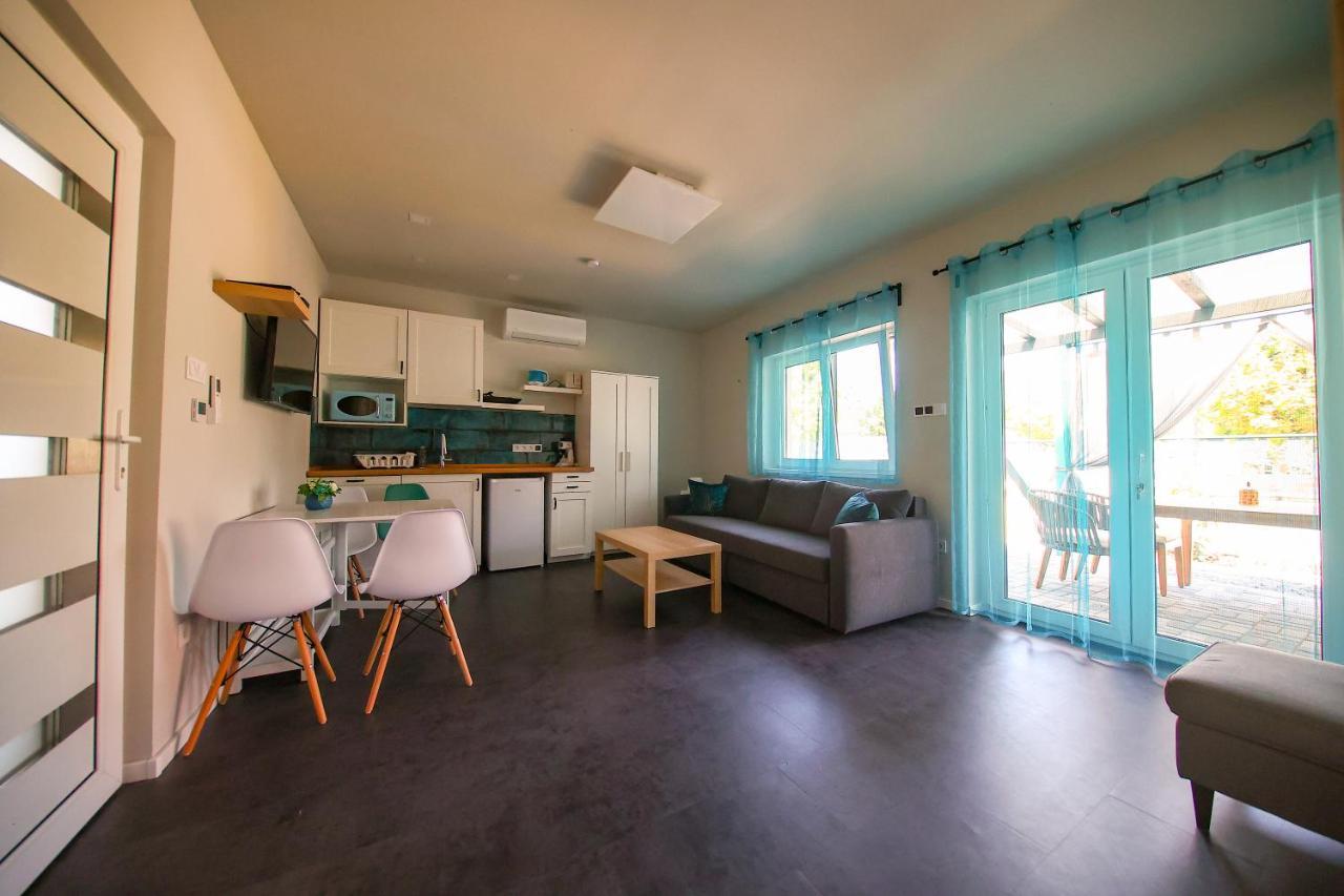 Hori Homes Apartman Siofok Luaran gambar